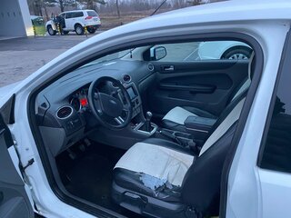 2008 Ford Focus II Рестайлинг, белый, 320000 рублей, вид 5