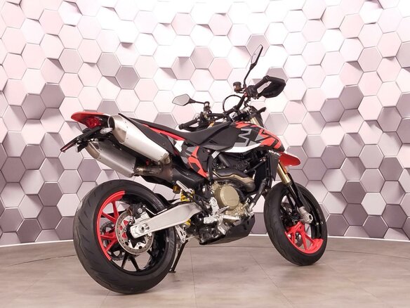 2024 Ducati Hypermotard, красный - вид 6