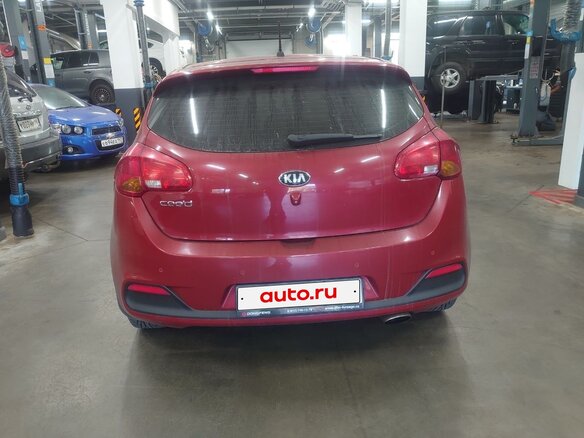 2014 Kia Ceed II, красный, 950000 рублей - вид 4
