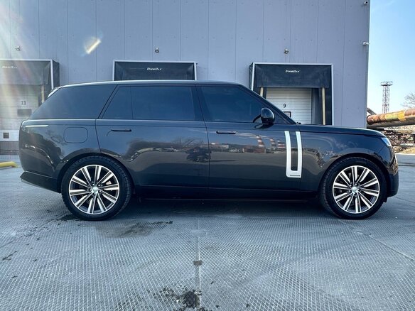 2022 Land Rover Range Rover P530 MHEV Long V, серый, 17900000 рублей - вид 8