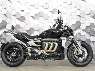 2021 Triumph Rocket 3, чёрный, 1699000 рублей, вид 3