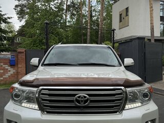 2015 Toyota Land Cruiser 200 Series Рестайлинг 1, белый, 5199000 рублей, вид 2