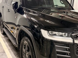 2021 Toyota Land Cruiser 300 Series, чёрный, 9300000 рублей, вид 4