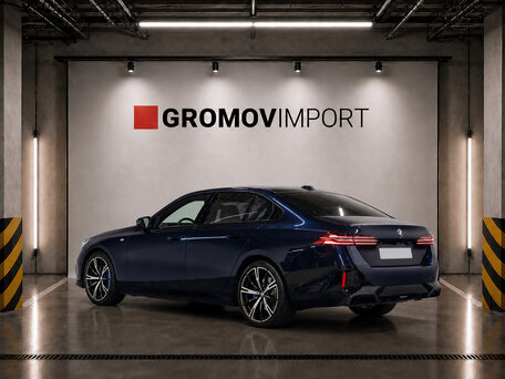 2024 BMW 5 серии 520i VIII (G60/G61/G68), синий, 5990000 рублей, вид 5