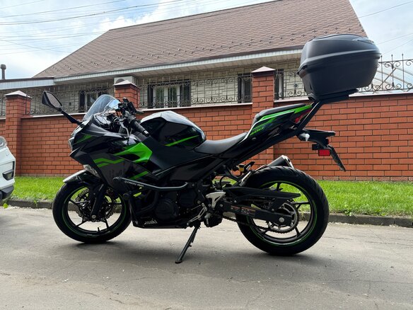 2020 Kawasaki Ninja 400, зелёный, 680000 рублей - вид 14
