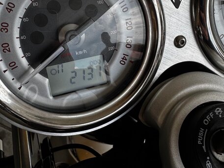 2022 Triumph Thruxton, голубой, 2000000 рублей, вид 3