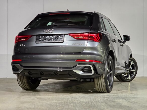 2026 Audi Q3 35 TFSI II (F3), серый - вид 32