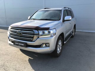 2016 Toyota Land Cruiser 200 Series Рестайлинг 2, серебристый, 5757000 рублей, вид 2
