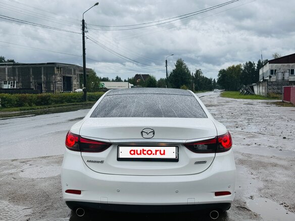 2018 Mazda 6 III (GJ) Рестайлинг, белый, 1520000 рублей - вид 3