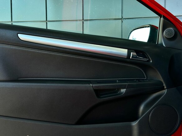 2008 Opel Astra GTC H Рестайлинг, красный, 499000 рублей - вид 8