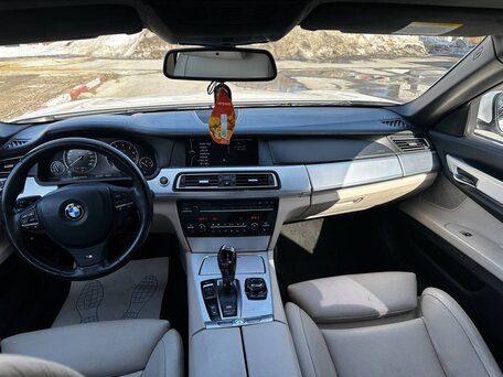 2011 BMW 7 серии 750i xDrive V (F01/F02/F04), белый, 1521000 рублей, вид 1