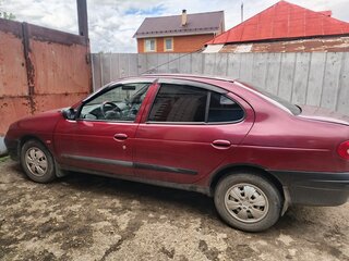 2002 Renault Megane I Рестайлинг, красный, 130000 рублей, вид 5