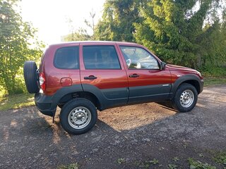 2014 Chevrolet Niva I Рестайлинг, красный, 670000 рублей, вид 3
