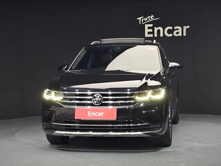 2021 Volkswagen Tiguan II Рестайлинг, чёрный, 3198000 рублей, вид 3