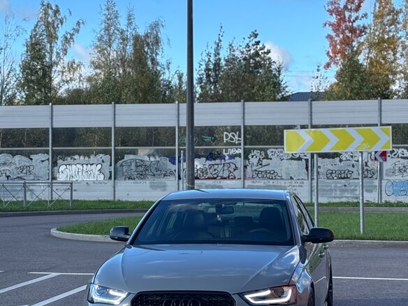 2012 Audi A4 IV (B8) Рестайлинг, серый, 1520000 рублей - вид 5