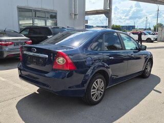 2011 Ford Focus II Рестайлинг, синий, 422000 рублей, вид 3