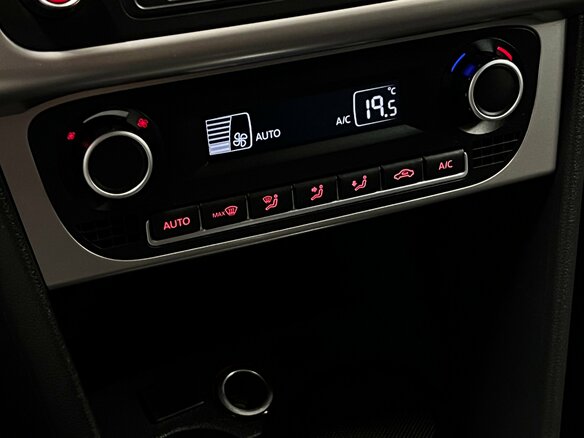 2017 Volkswagen Polo V Рестайлинг, синий - вид 12