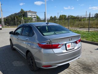 2014 Honda Grace I, серый, 900000 рублей, вид 3