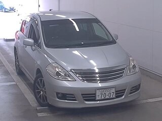 2012 Nissan Tiida I Рестайлинг, серебристый, 970000 рублей, вид 4