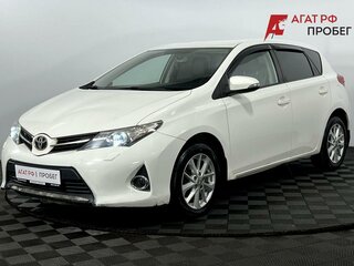 2013 Toyota Auris II, белый, 990000 рублей, вид 2