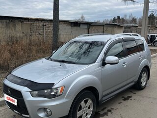 2011 Mitsubishi Outlander II Рестайлинг, серебристый, 1085000 рублей, вид 1