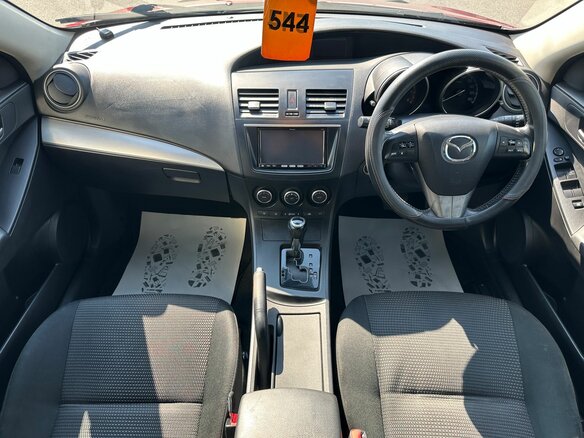 2013 Mazda Axela II Рестайлинг, красный - вид 16