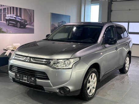 Mitsubishi Outlander III