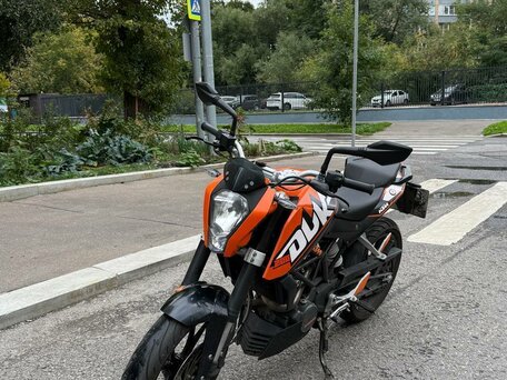 2013 KTM 200 Duke, оранжевый, 200000 рублей, вид 2