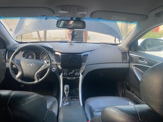 2010 Hyundai Sonata VI (YF), чёрный, 850000 рублей, вид 3