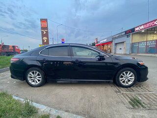 2019 Toyota Camry VIII (XV70), чёрный, 1700000 рублей, вид 2