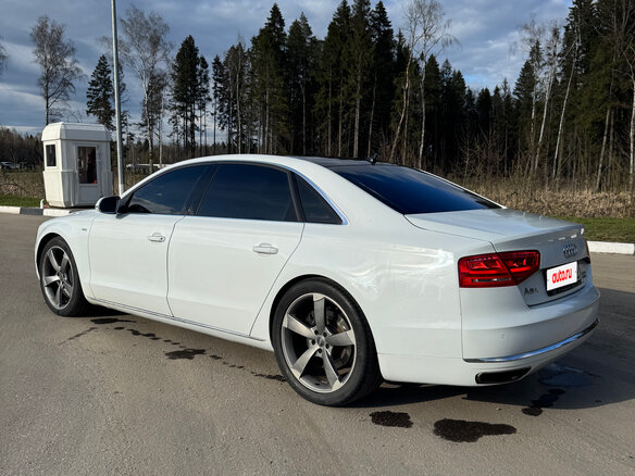 2011 Audi A8 Long III (D4), белый, 1800000 рублей - вид 5