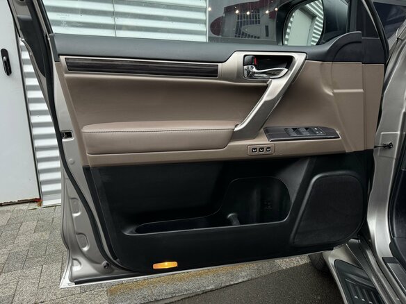 2020 Lexus GX 460 II Рестайлинг 2, серый, 5990000 рублей - вид 21