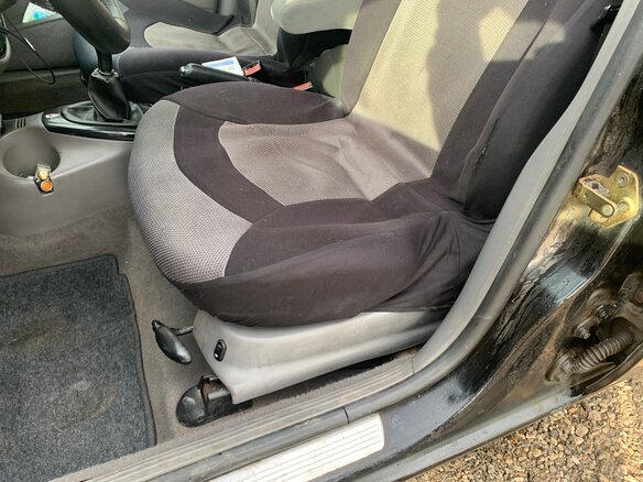 2001 Ford Focus I, чёрный - вид 15
