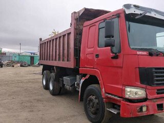 2007 Sinotruk Howo ZZ3327, красный, 1035000 рублей, вид 2