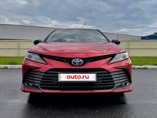 2022 Toyota Camry VIII (XV70) Рестайлинг, красный, 2350000 рублей, вид 1