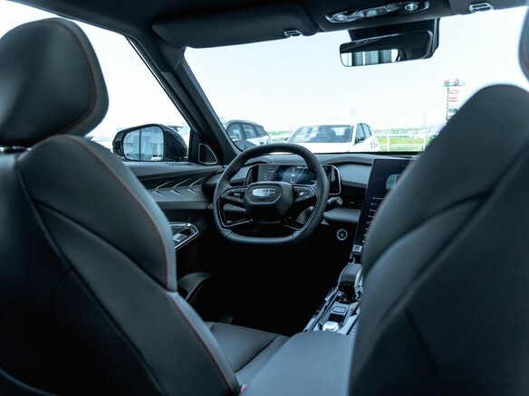 2026 Geely Cityray, серый, 3174990 рублей - вид 19