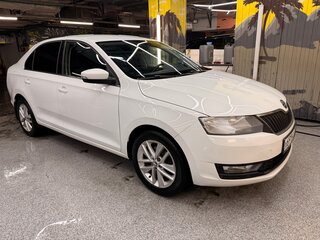 2018 Skoda Rapid I Рестайлинг, белый, 1000000 рублей, вид 3