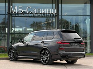 2024 BMW X7 40i I (G07) Рестайлинг, серый, 15600000 рублей, вид 4