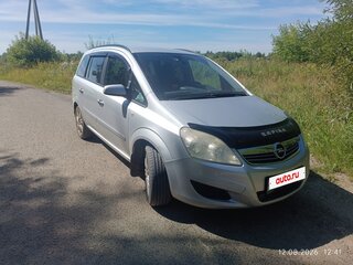 2008 Opel Zafira B Рестайлинг, серебристый, 480000 рублей, вид 3