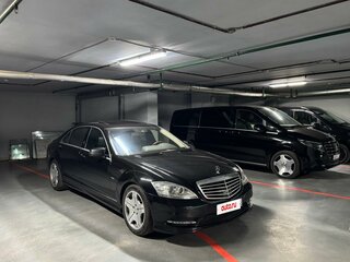 2011 Mercedes-Benz S-Класс 500 Long V (W221) Рестайлинг, чёрный, 2100000 рублей, вид 2