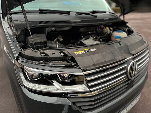 2022 Volkswagen Caravelle Long T6 Рестайлинг, серый - вид 25