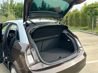 2012 Audi A1 I (8X), коричневый, 1050000 рублей, вид 3