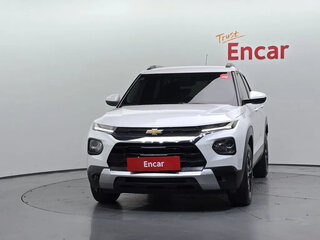 2022 Chevrolet TrailBlazer III, белый, 1666000 рублей, вид 2