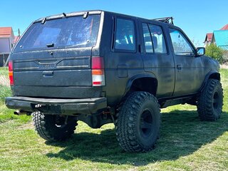 1990 Nissan Terrano I, чёрный, 850000 рублей, вид 4