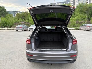 2021 Audi Q8 55 TFSI I (4M), серый, 5800000 рублей, вид 3