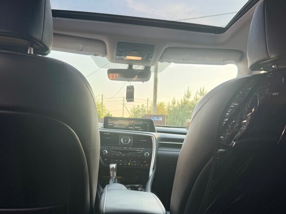 2018 Lexus RX 300 IV, серебристый, 3360000 рублей - вид 12