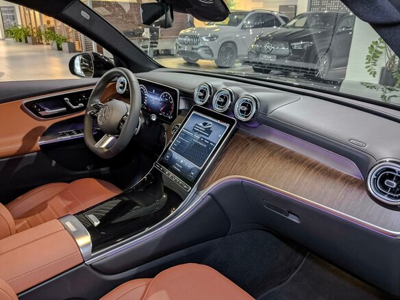 2025 Mercedes-Benz GLC 300 L II (X254), чёрный - вид 8