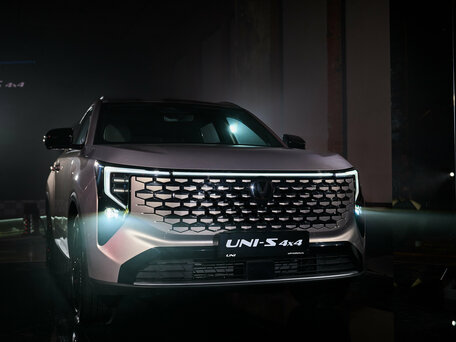 2025 Changan UNI-S I, серебристый, 3179900 рублей, вид 3