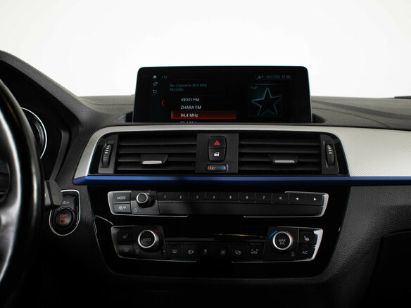 2018 BMW 1 серии 118i II (F20/F21) Рестайлинг 2, чёрный - вид 15