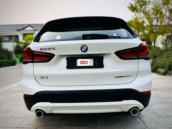 2022 BMW X1 20Li sDrive II (F48) Рестайлинг, белый - вид 11